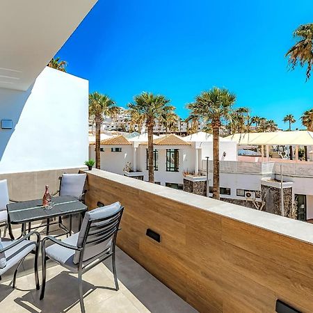 Apart Luxury Apartment In Island Village. Адехе Екстер'єр фото